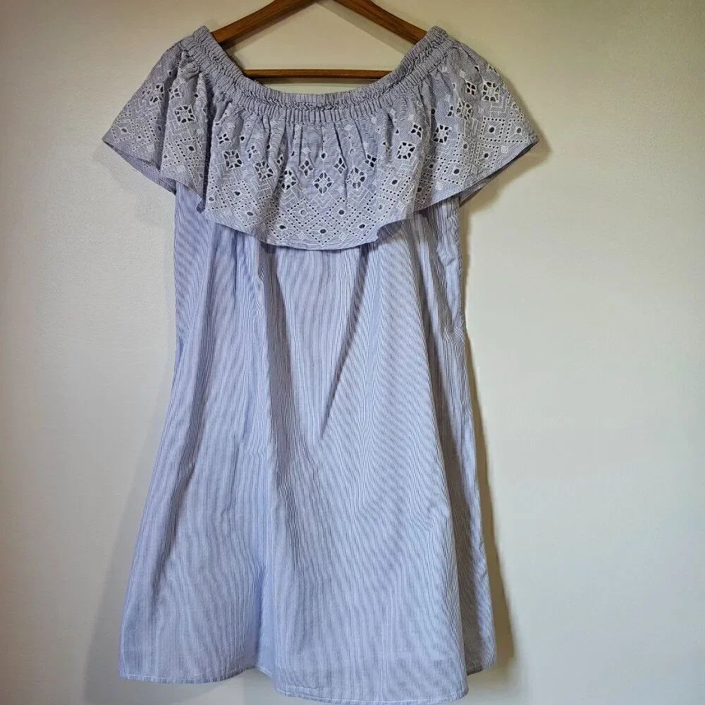 EUC LIKE NEW LOFT PINSTRIPE BOAT / OFF SHOULDER NECK EMBROIDERED NECK DRESS M P